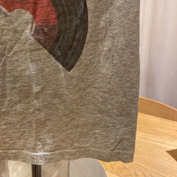 Typographia “45 RPM Vinyl Forever”, Medium Shortsleeved, Gray T-shirt, Unisex - Picture 3 of 13